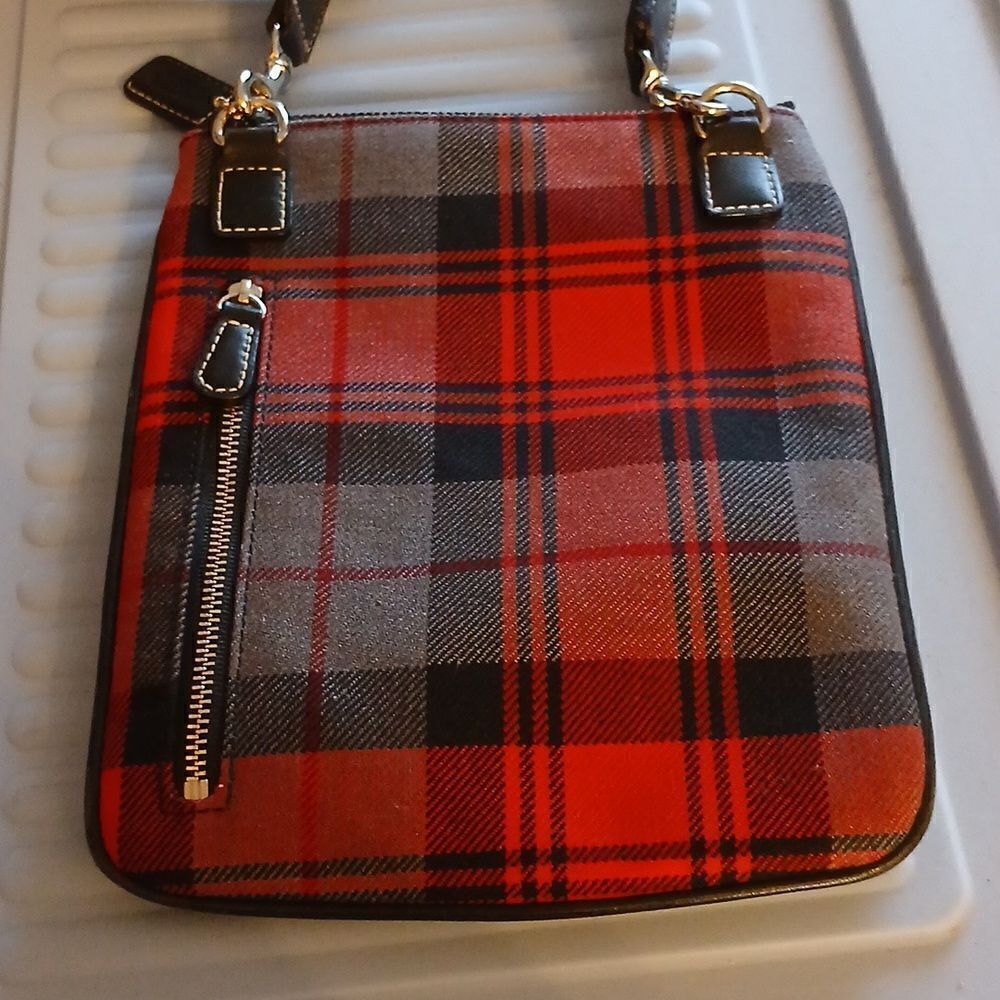 Coach   - Picture 6 of 6
